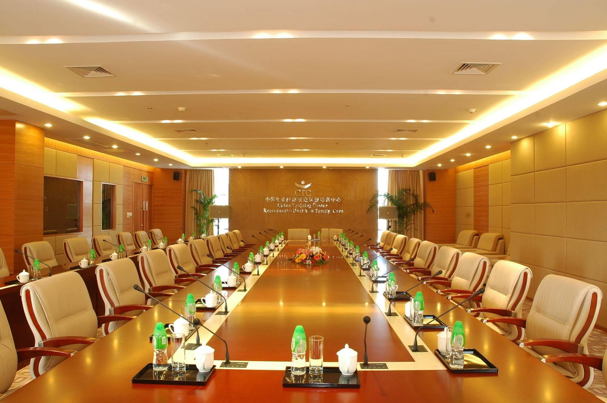 Century Hotel Taicang Екстериор снимка